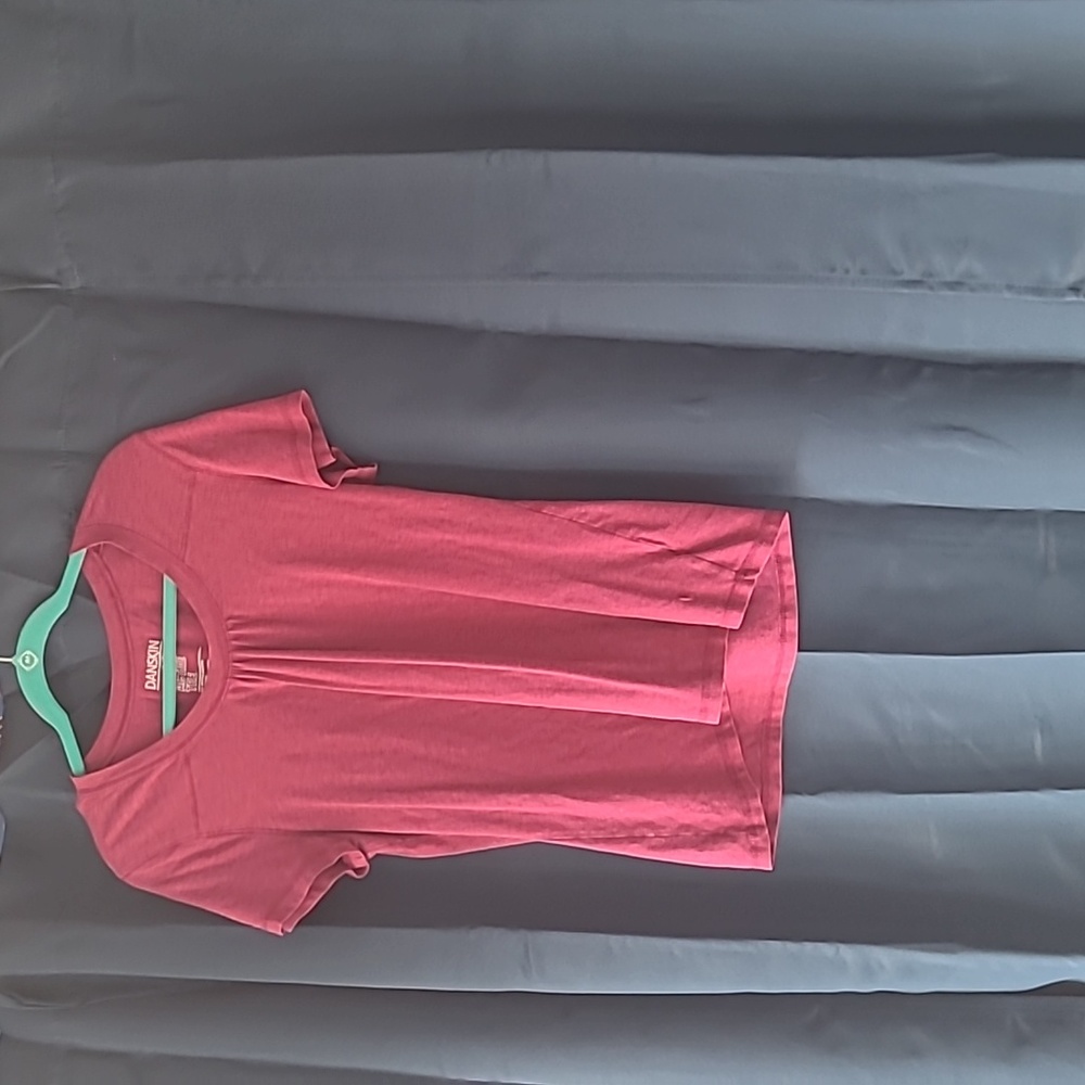 Large purple/magenta active tee